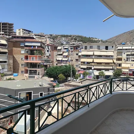 Nick 1 Apartament